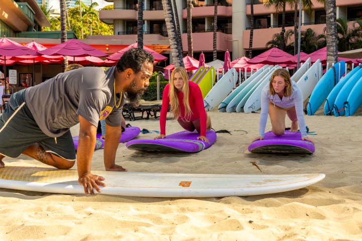 Surf instructor surf lessons in waikiki